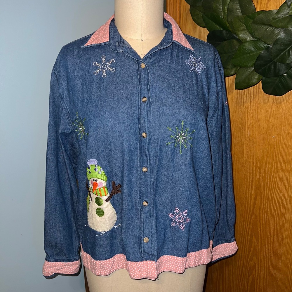 Womens Denim Snowman Snowflake Embroidered Button Up Shirt Top Pink Trim Large